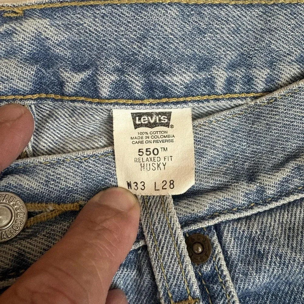 Vintage Levi's 550 Relaxed Tapered Jeans Student Fit 10 Husky 33X28 Light Wash